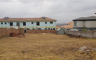 937 m² Land available in Modelpark