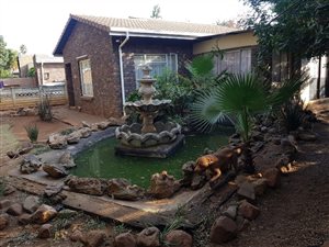 3 Bed House in Mooinooi