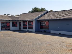 150 m² Commercial space in Wierda Park