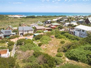 496 m² Land available in Scarborough
