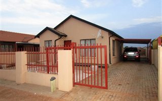 2 Bedroom House in Soshanguve
