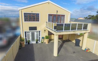 3 Bedroom House in Retreat
