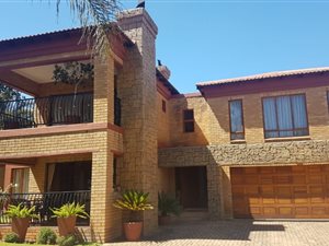 4 Bedroom House in Glen Erasmia