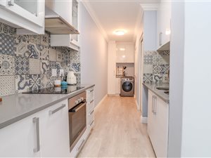 1 Bed Apartment in Nooitgedacht Estate