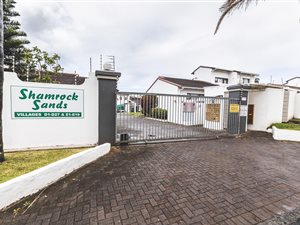 3 Bed Townhouse in Beacon Bay