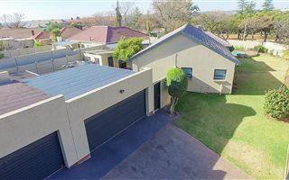 3.5 Bedroom House in Hurlyvale
