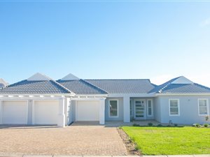 5 Bedroom House in Zevenwacht Country Estate