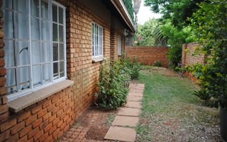 3 Bedroom Duet in Newlands