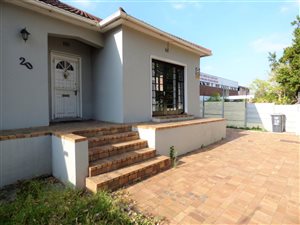 2 Bedroom Townhouse in Wynberg