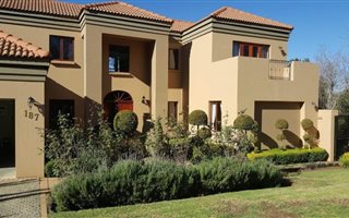 4 Bedroom House in Featherbrooke Estate
