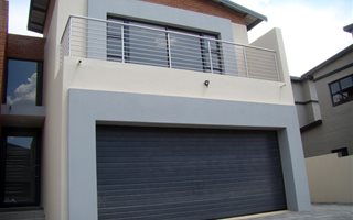 3 Bedroom House in Bronberg