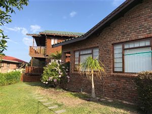 4 Bed House in Fraaiuitsig