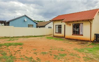 2 Bedroom House in Naturena