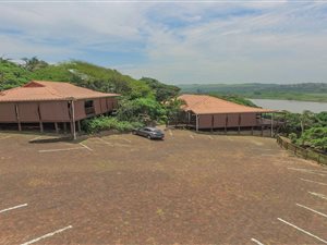 654 m² Commercial space in Illovo Beach