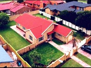 3 Bed House in Mackenzie Park