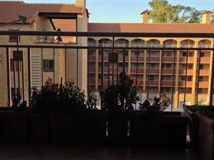 2 Bed Townhouse in Die Hoewes