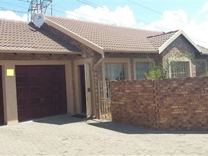 3 Bed Townhouse in Greenstone Hill