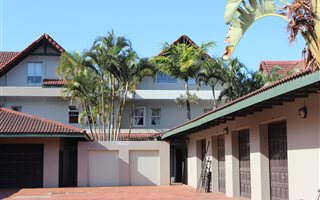 3 Bedroom Penthouse in Arboretum