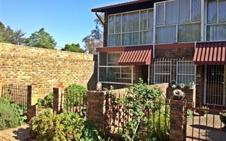 2 Bedroom Apartment in Clubview
