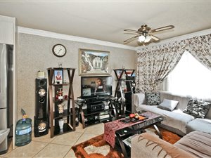 3 Bed Townhouse in Bramley View