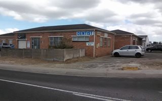 50 m² Commercial space in Strandfontein