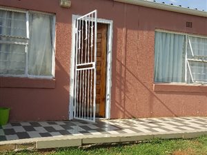 2 Bed Townhouse in Naturena