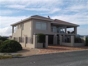 5 Bedroom House in Klipfonteyn