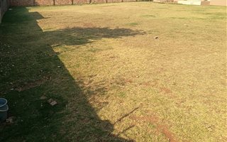 714 m² Land available in Kanonkop