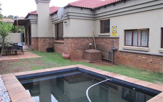 3 Bedroom House in Murrayfield