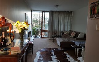 2 Bedroom Flat in Morningside