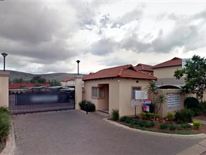 2 Bedroom Townhouse in Claremont