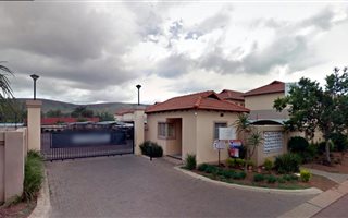2 Bedroom Townhouse in Claremont