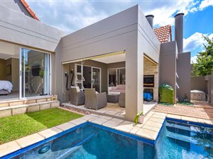 3 Bed Cluster in Cedar Lakes