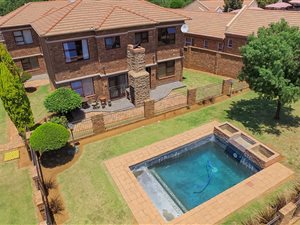 2 Bed Townhouse in Bartlett