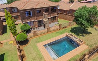 2 Bedroom Townhouse in Bartlett