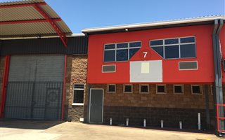 325 m² Industrial space in Mt Edgecombe