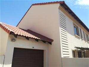 2 Bed Duplex in Country View