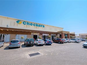 3764 m² Commercial space in Kosmosdal