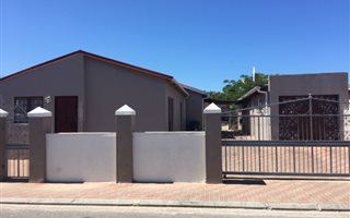 3 Bedroom House in Devon Park
