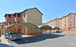 2 Bedroom Apartment in Sunnyside