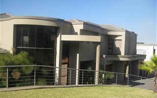 3 Bedroom House in Ebotse Estate
