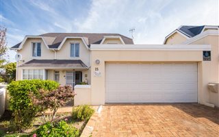 3 Bedroom House in Monte Sereno