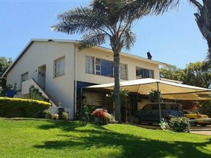 4 Bed House in Port Edward