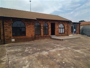 3 Bed House in Moroka