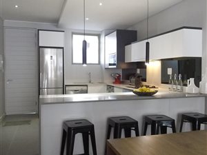 2 Bed Apartment in Illovo
