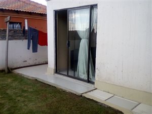 3 Bed House in Golden Gardens