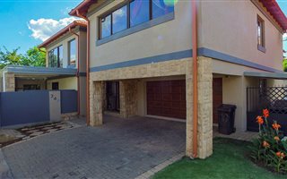 5 Bedroom House in Birdwood