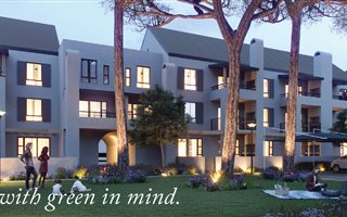 3 Bedroom Apartment in Somerset West Central