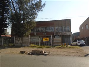 2115 m² Industrial space in Jacobs