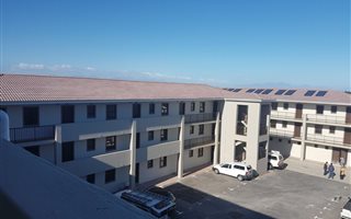 2 Bedroom Apartment in Grassy Park